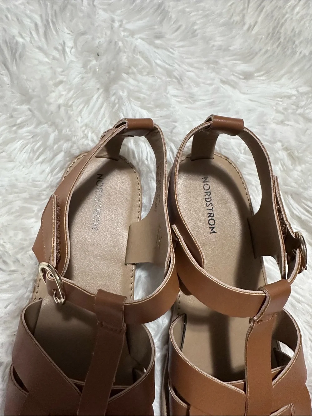 Used Nordstrom Brown Girls' T-Strap Woven Sandals size 3.
